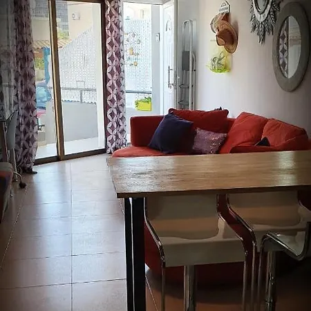 Modern Apartment Near The Beach Oroklini Cyprus Apartamento *