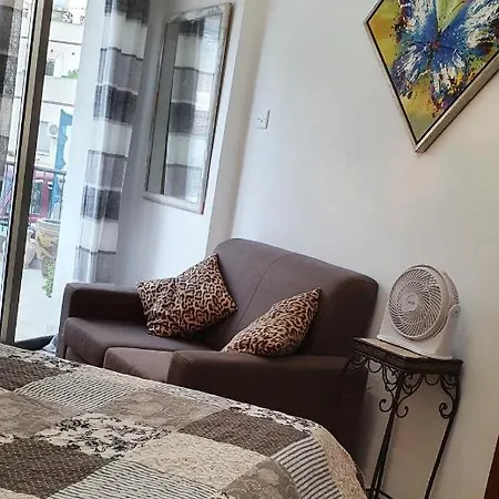Modern Apartment Near The Beach Oroklini Cyprus *
